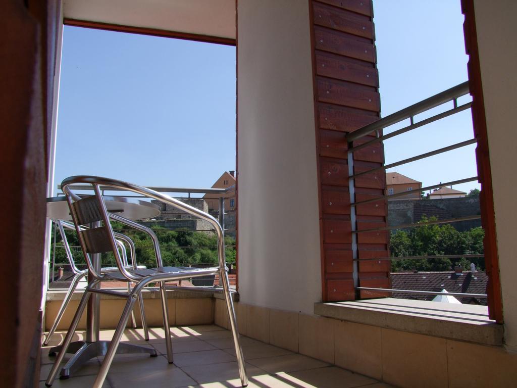 Minaret Apartman Eger Habitación foto